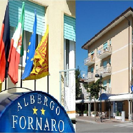 Hotel Fornaro Caorle Exterior photo